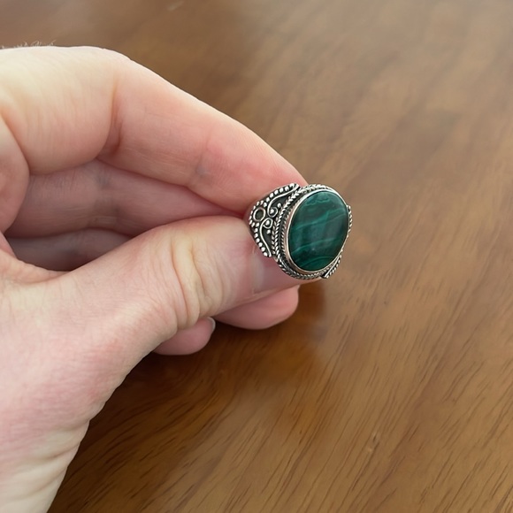 Malachite ring - Picture 2 of 2